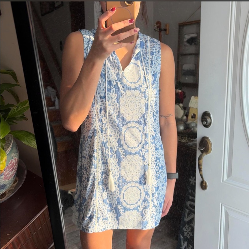 Blue and White Sleeveless Top